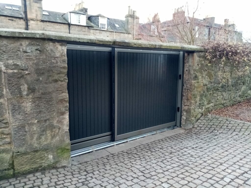 Sliding Gate