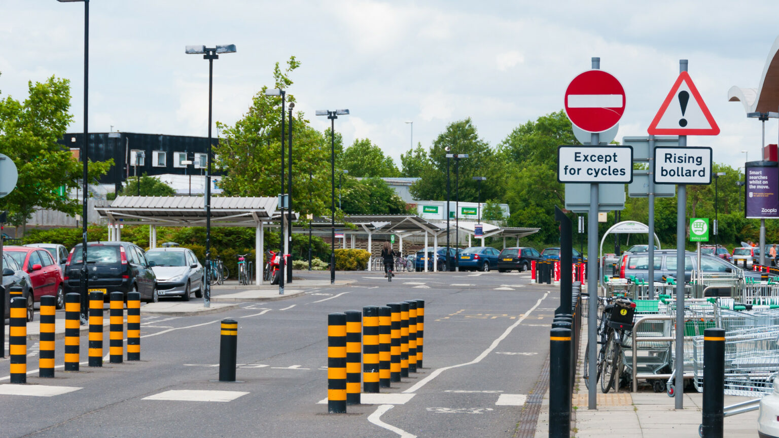 Automatic Rising Bollards - EDS UK