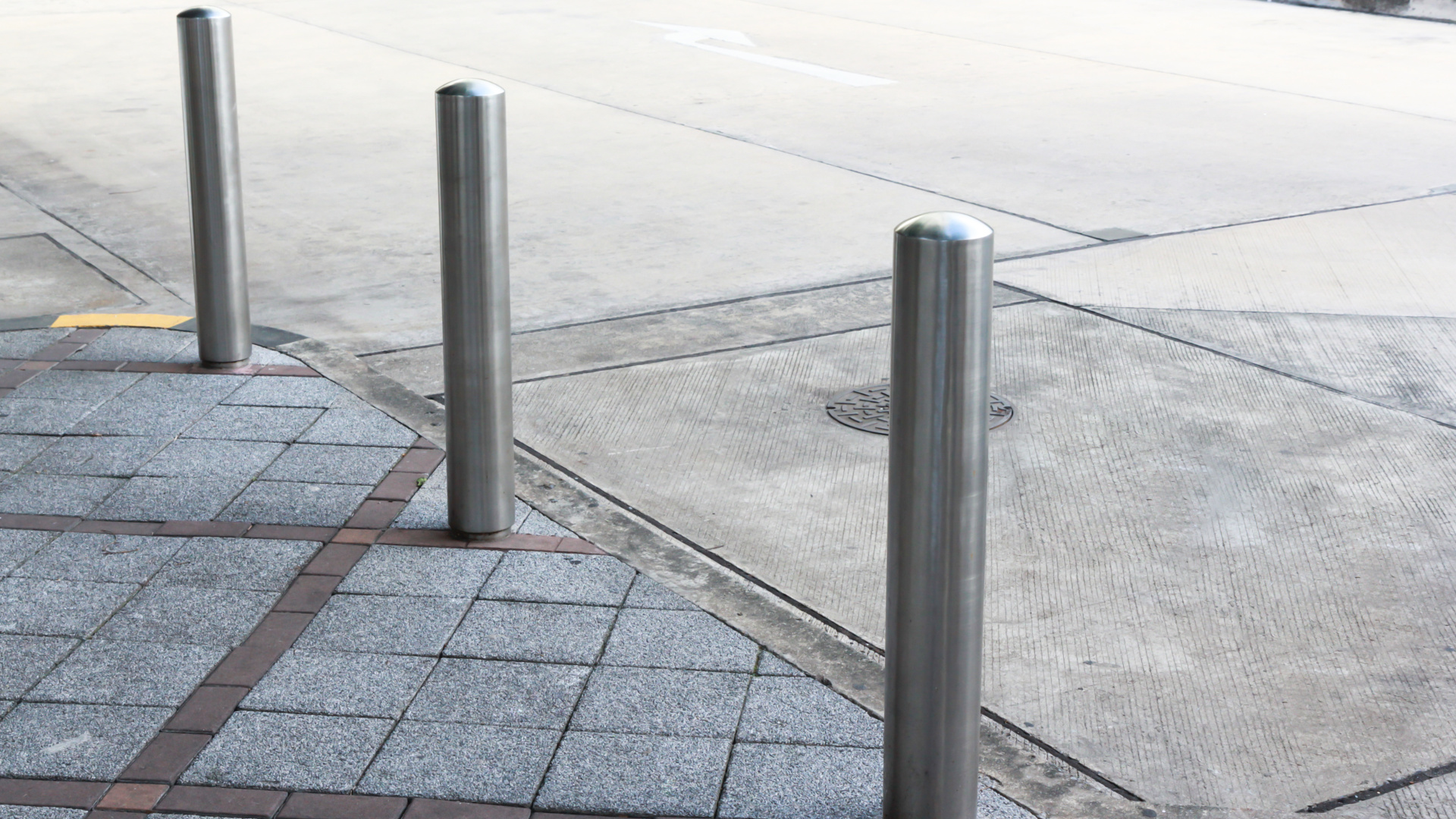 Static Bollards - EDS UK